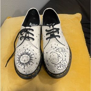 Dr. Martens 1461 Cosmic Embroidered Leather Oxford Shoes White Men's 6/Women's 7